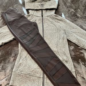 Lululemon Scuba Hoodie & Leggings bundle